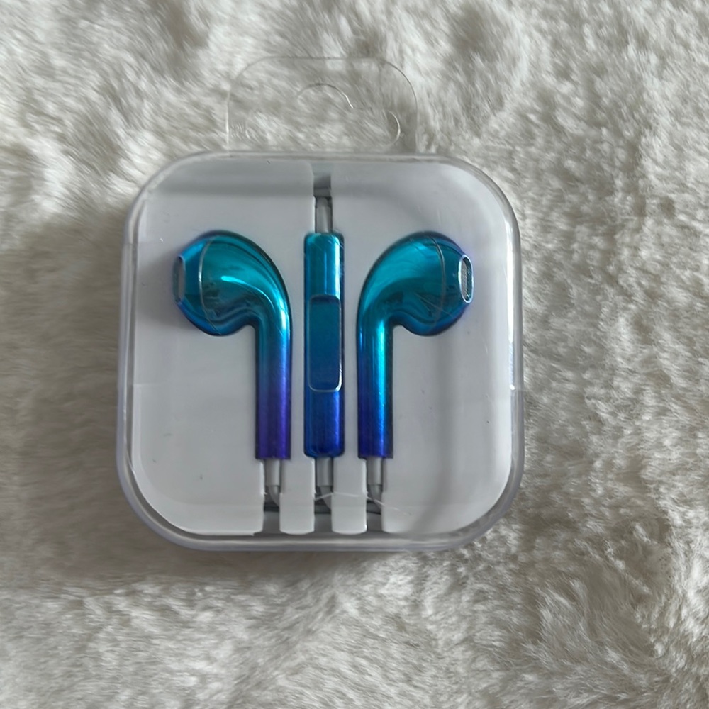Brand new EarPods